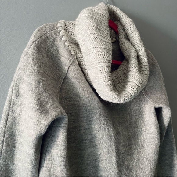 Sleeping on Snow Wool Sweater With Knit Cowl S - Picture 6 of 6